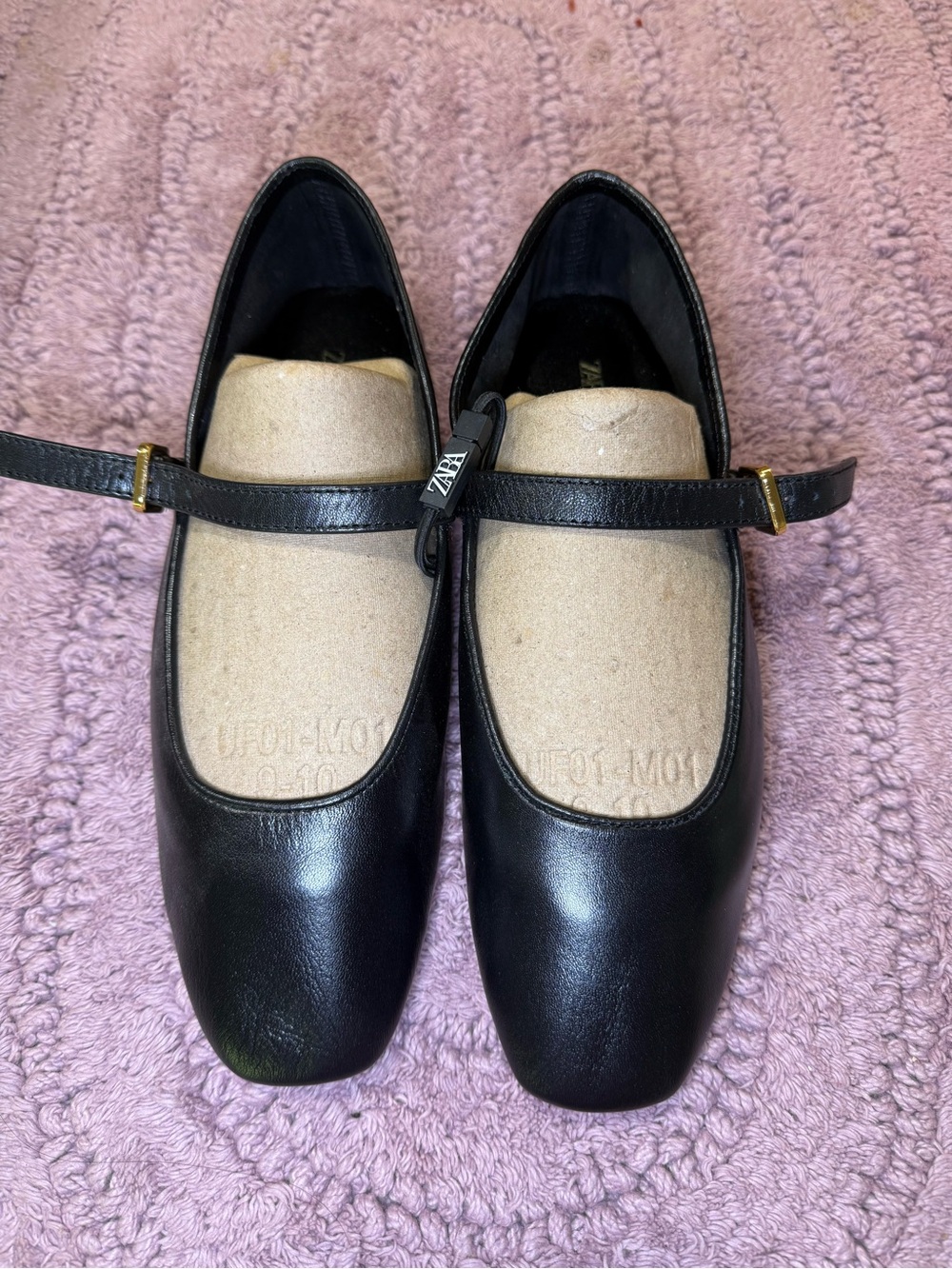 Zara Mary Jane Flats with Gold Buckle - Picture 3 of 6